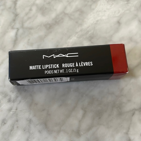 MAC Matte Lipstick - 602 Chili - Picture 2 of 10